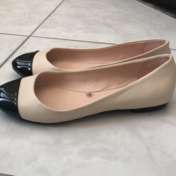 Zara Cream and Black Flats - Picture 5 of 8